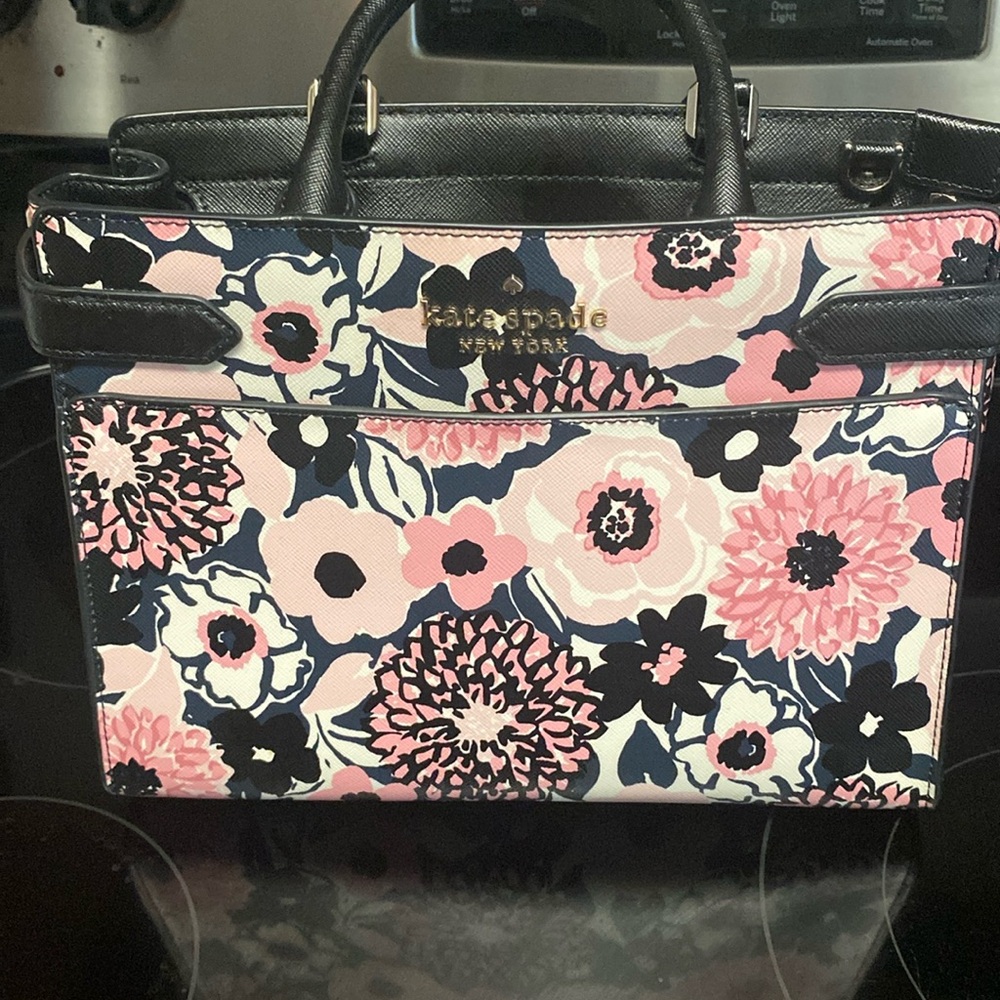 Kate Spade Handbag. Very Hard to Find. Excellent used condition